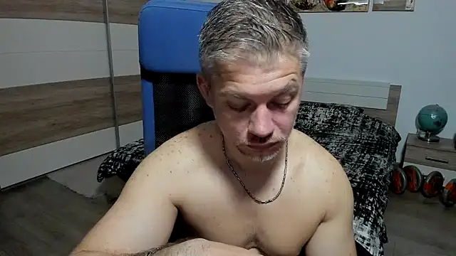 Snapshot of RobbyShawz chatting on 05.07.26 RobbyShawz online show from 05.07.26