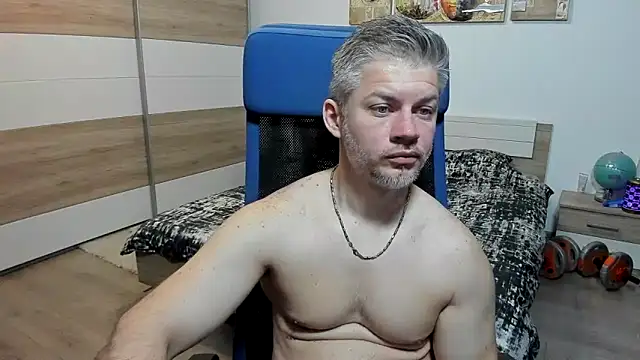 Snapshot of RobbyShawz chatting on 05.15.26 RobbyShawz online show from 05.15.26