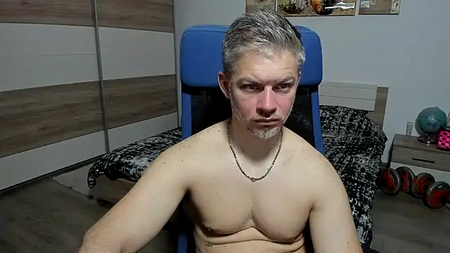 Snapshot of RobbyShawz chatting on 05.20.26 RobbyShawz online show from 05.20.26