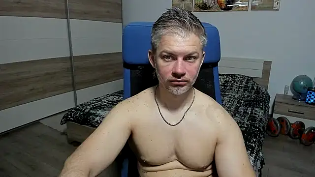 Snapshot of RobbyShawz chatting on 05.22.26 RobbyShawz online show from 05.22.26