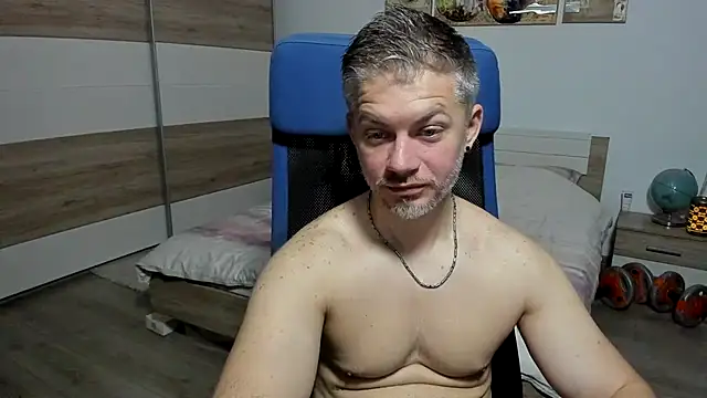 Snapshot of RobbyShawz chatting on 05.25.26 RobbyShawz online show from 05.25.26