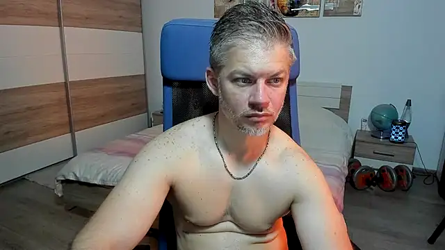 Snapshot of RobbyShawz chatting on 06.04.26 RobbyShawz online show from 06.04.26