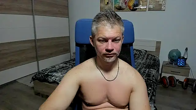 Snapshot of RobbyShawz chatting on 06.24.26 RobbyShawz online show from 06.24.26