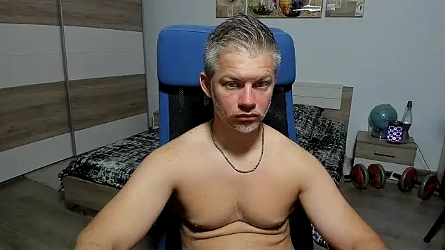 Snapshot of RobbyShawz chatting on 07.02.26 RobbyShawz online show from 07.02.26