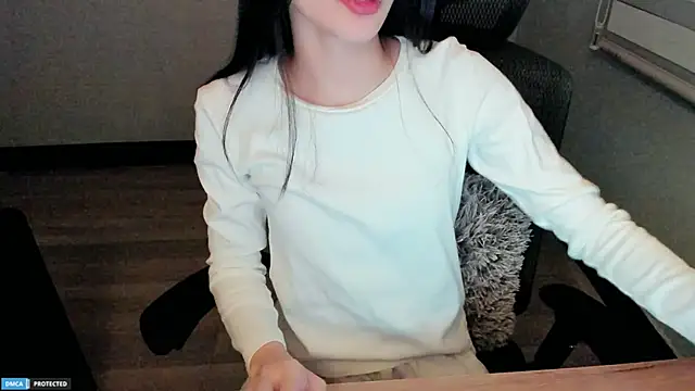 Snapshot of Ayase_momo chatting on 01.20.25 Ayase momo online show from 01.20.25