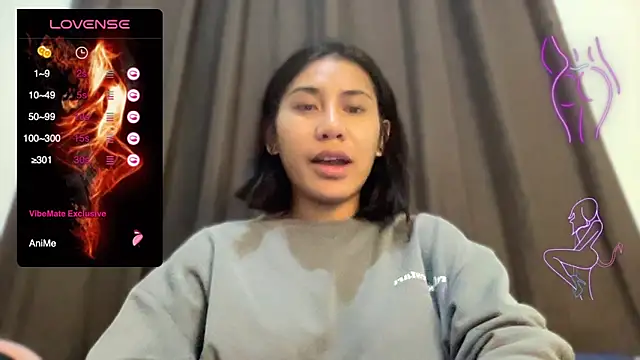 Snapshot of Alaia_Pope chatting on 10.21.25 Alaia Pope online show from 10.21.25