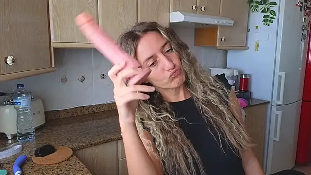 Lunamix online show from 12.18.24