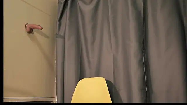 Snapshot of asiahot_liam chatting on 11.06.25 asiahot liam online show from 11.06.25