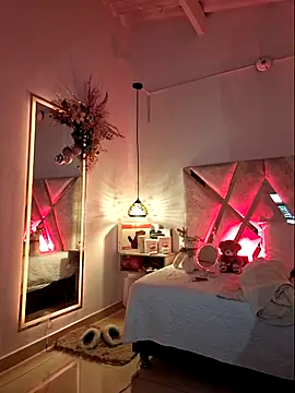 MariaPau 83 online show from 12.19.25