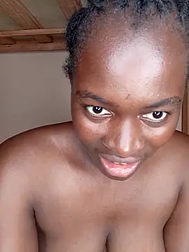 Snapshot of _cutemelania chatting on 03.13.25 cutemelania online show from 03.13.25