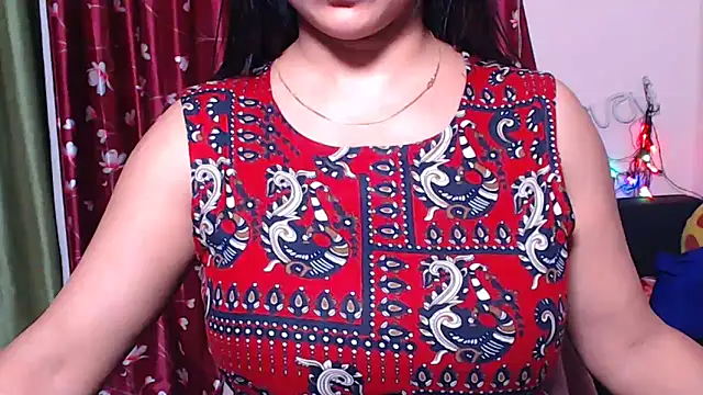 Snapshot of Naiaa-mylove chatting on 04.17.26 Naiaa-mylove online show from 04.17.26