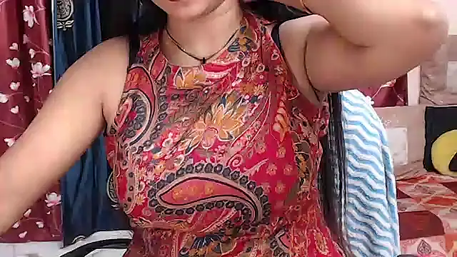 Snapshot of Naiaa-mylove chatting on 06.26.26 Naiaa-mylove online show from 06.26.26