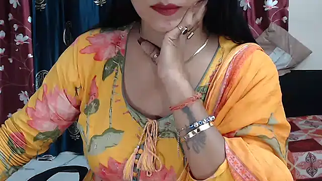 Snapshot of Naiaa-mylove chatting on 07.10.26 Naiaa-mylove online show from 07.10.26