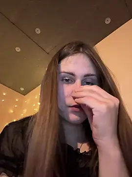 Snapshot of Emma_just chatting on 03.17.25 Emma just online show from 03.17.25