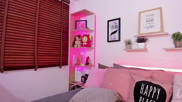 Nata Villalobos online show from 02.17.26