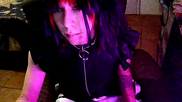 crystalxh online show from 10.31.25