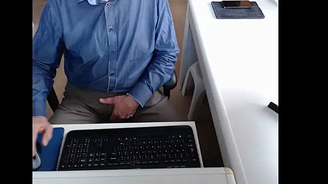 Snapshot of dutchpornking chatting on 04.24.26 dutchpornking online show from 04.24.26