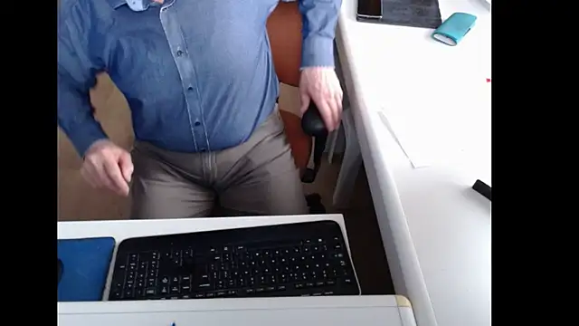 Snapshot of dutchpornking chatting on 04.25.26 dutchpornking online show from 04.25.26