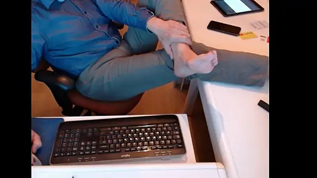 Snapshot of dutchpornking chatting on 04.27.26 dutchpornking online show from 04.27.26