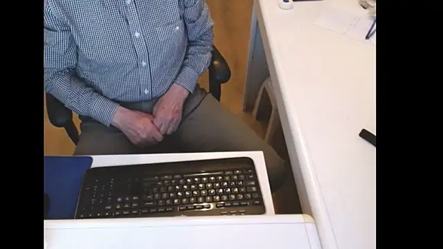 Snapshot of dutchpornking chatting on 05.21.26 dutchpornking online show from 05.21.26