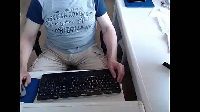 Snapshot of dutchpornking chatting on 05.24.26 dutchpornking online show from 05.24.26