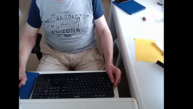 Snapshot of dutchpornking chatting on 05.26.26 dutchpornking online show from 05.26.26