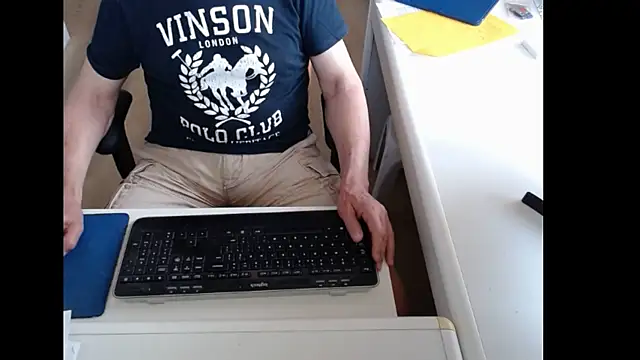 Snapshot of dutchpornking chatting on 05.28.26 dutchpornking online show from 05.28.26