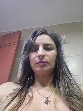 Snapshot of marilyn_love6969 chatting on 05.13.26 marilyn love6969 online show from 05.13.26