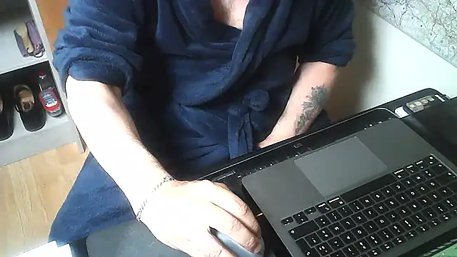 Snapshot of DUDURA@xh chatting on 03.19.26 DUDURAxh online show from 03.19.26
