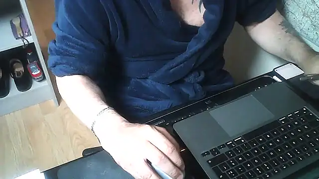 Snapshot of DUDURA@xh chatting on 03.20.26 DUDURAxh online show from 03.20.26