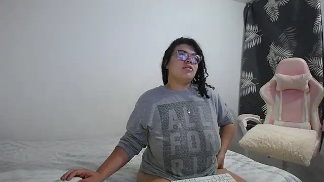 mabigomez00 online show from 10.09.25