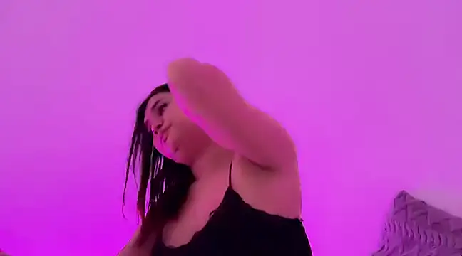 Snapshot of enourmousSAM chatting on 03.03.25 enourmousSAM online show from 03.03.25