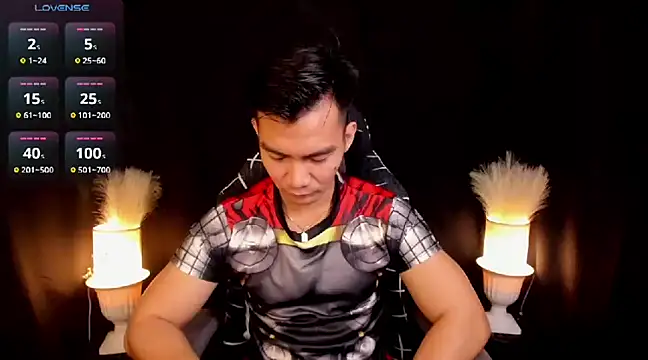 Snapshot of 000batman000 chatting on 02.26.25 000batman000 online show from 02.26.25