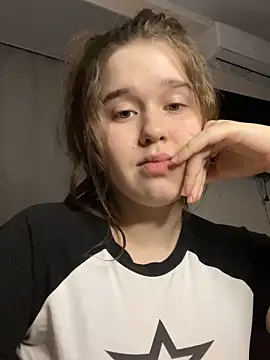 HornyGirlH online show from 01.31.25