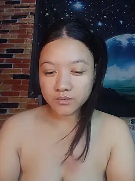 Snapshot of Urchanel chatting on 05.22.26 Urchanel online show from 05.22.26