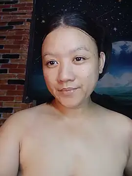 Snapshot of Urchanel chatting on 05.24.26 Urchanel online show from 05.24.26
