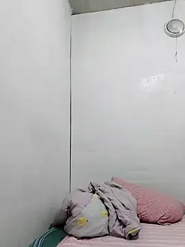 Snapshot of MissKitty31 chatting on 12.10.24 MissKitty31 online show from 12.10.24