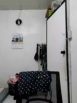 Snapshot of MissKitty31 chatting on 01.22.25 MissKitty31 online show from 01.22.25