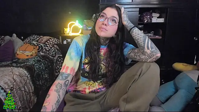Lilmarieee online show from 12.28.24