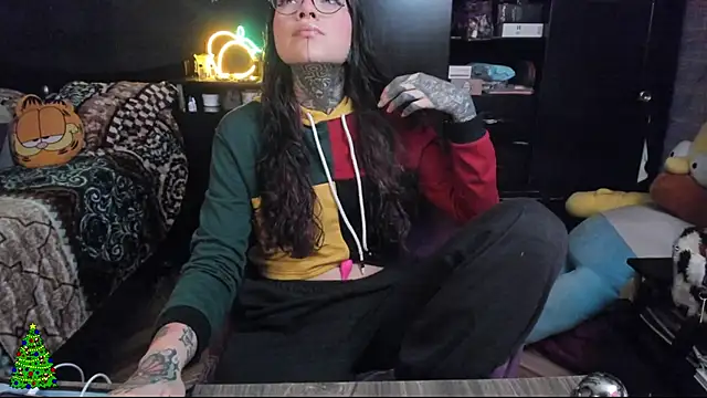 Lilmarieee online show from 12.29.24