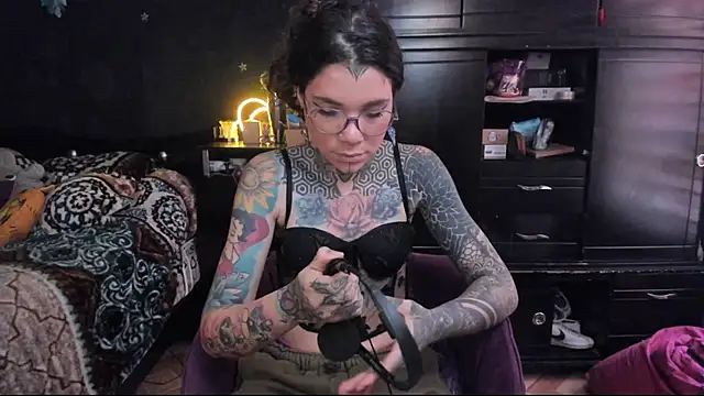 Lilmarieee online show from 02.26.25