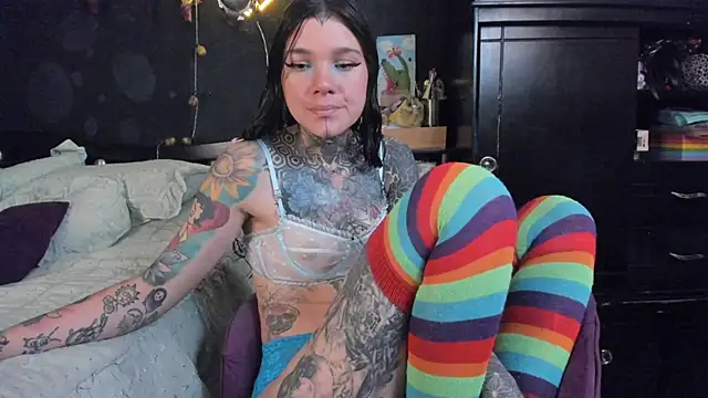Snapshot of Lilmarieee chatting on 11.07.25 Lilmarieee online show from 11.07.25