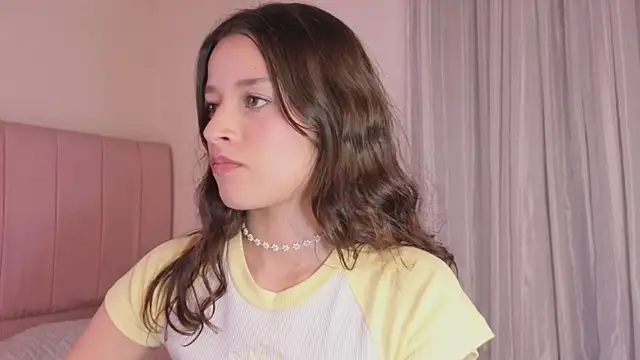 Amaia Daniells online show from 12.03.25