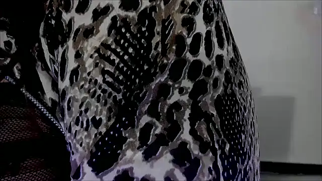 Conny hot3 online show from 02.28.25