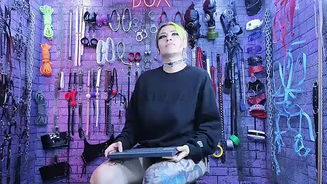 PANDORANEZZ online show from 01.07.25