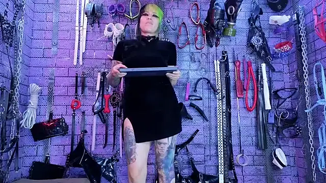 Snapshot of PANDORANEZZ chatting on 06.18.26 PANDORANEZZ online show from 06.18.26