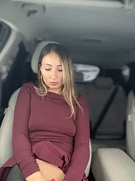 YOUR-KARINA online show from 12.18.25