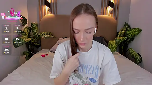 Kira Quinn online show from 11.05.25