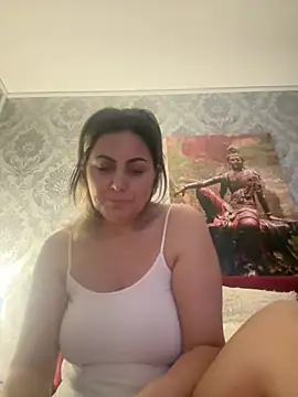 Snapshot of Emma_roqueen chatting on 02.25.25 Emma roqueen online show from 02.25.25