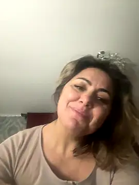 Snapshot of Emma_roqueen chatting on 10.11.25 Emma roqueen online show from 10.11.25